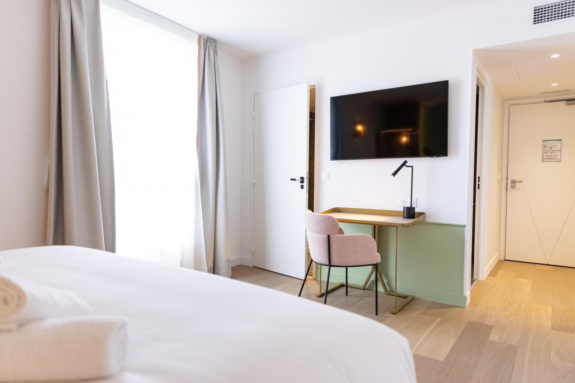 Hotel Kyriad Prestige Paris Asnieres Exterior foto