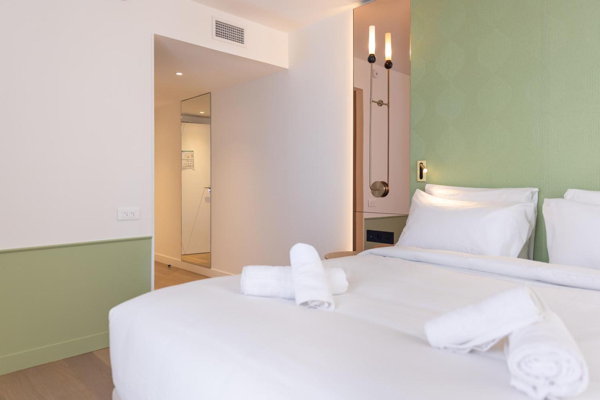 Hotel Kyriad Prestige Paris Asnieres Exterior foto